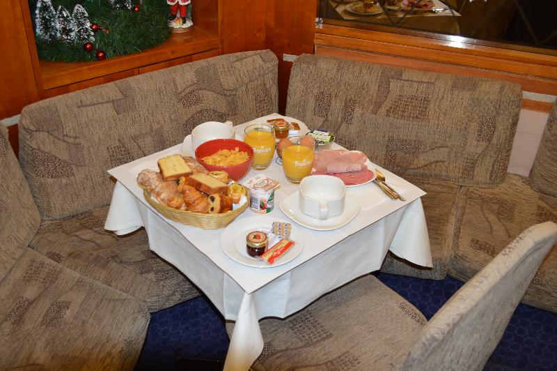 Fotos del hotel Royal Elysées:  11