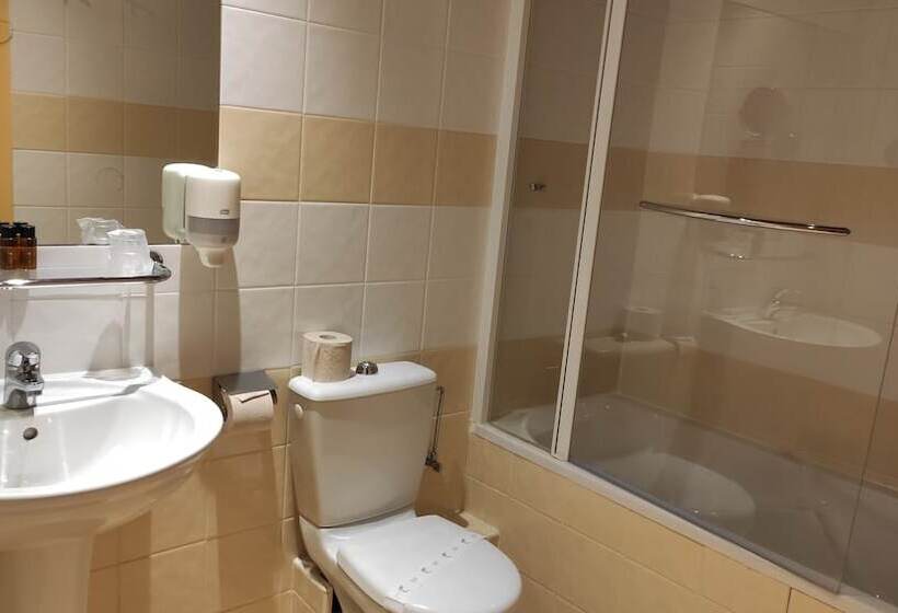 هتل Résidence Share Inn