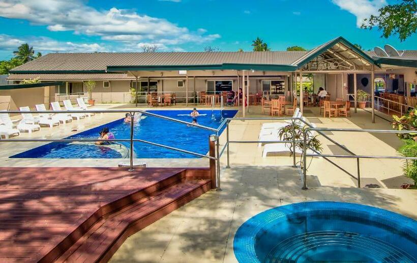 هتل Tanoa Skylodge