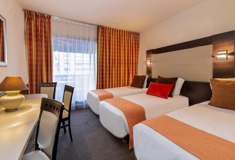 酒店 The Originals City, Hôtel Galaxie, Nice Aéroport