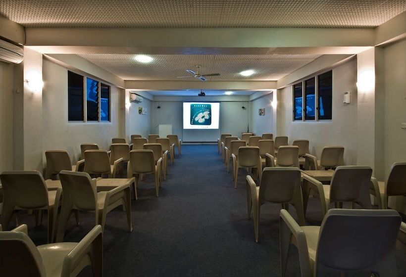 مُتل Nadi Bay Resort