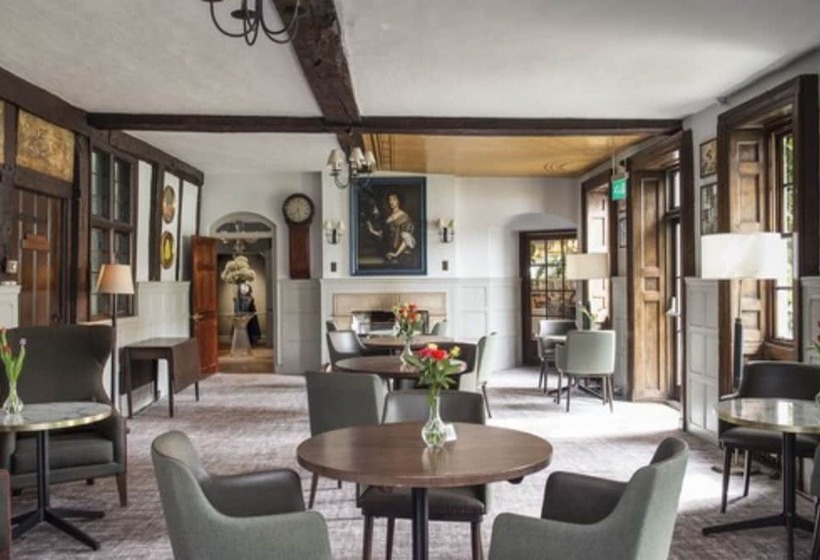 Bush Hotel Farnham