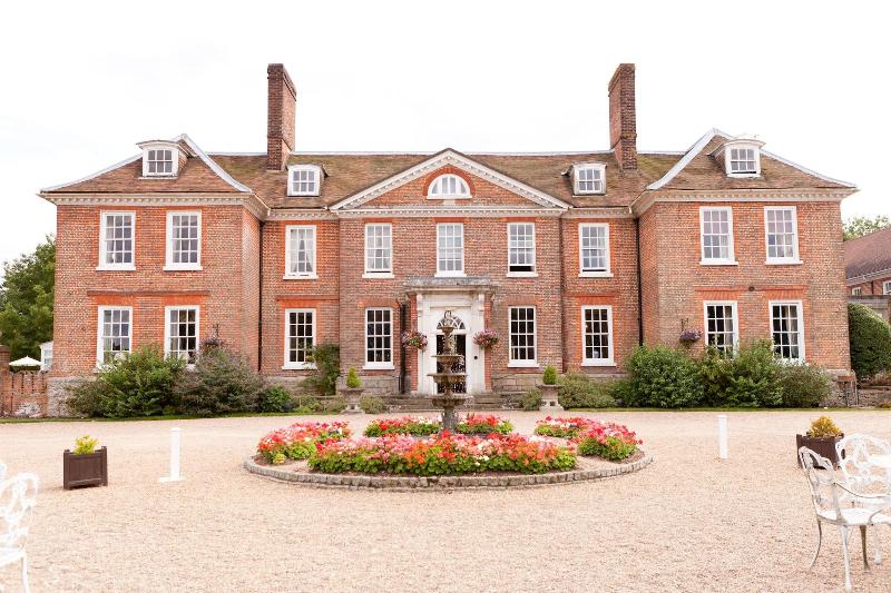 호텔 Chilston Park