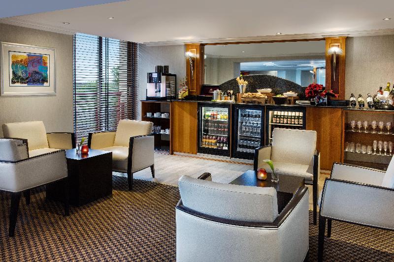 هتل Crowne Plaza Heathrow