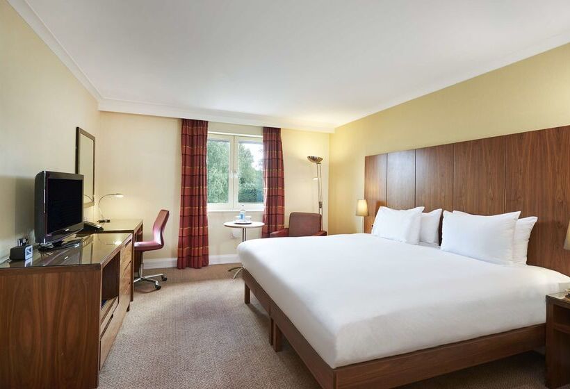 هتل Doubletree By Hilton  Bristol North