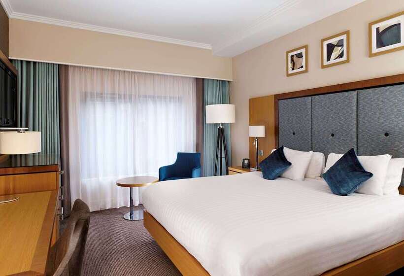 هتل Doubletree By Hilton  London  Victoria