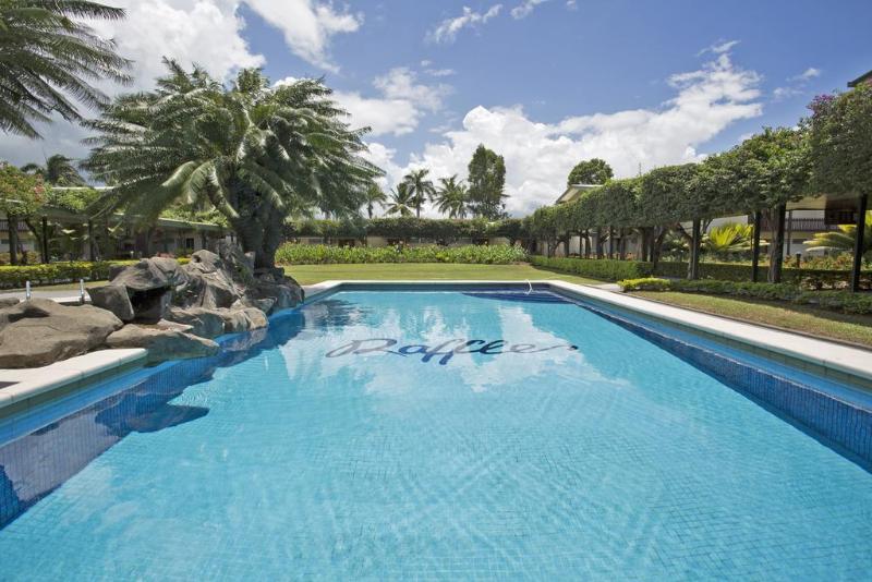 Hotel Fiji Gateway