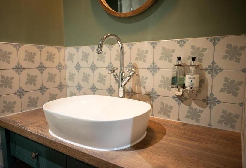 בית מלון כפרי Green Man By Chef & Brewer Collection