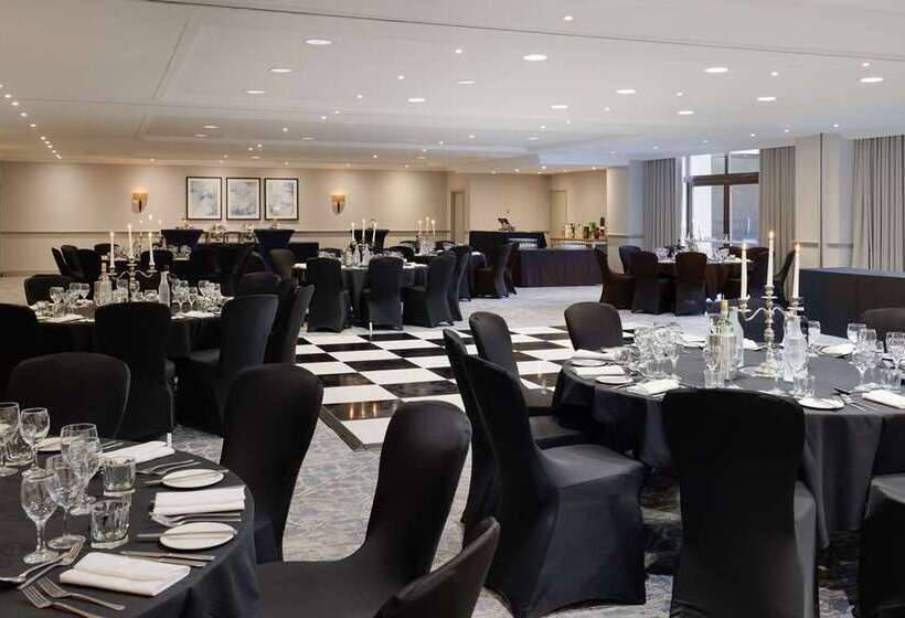 Hotel Hilton Cobham