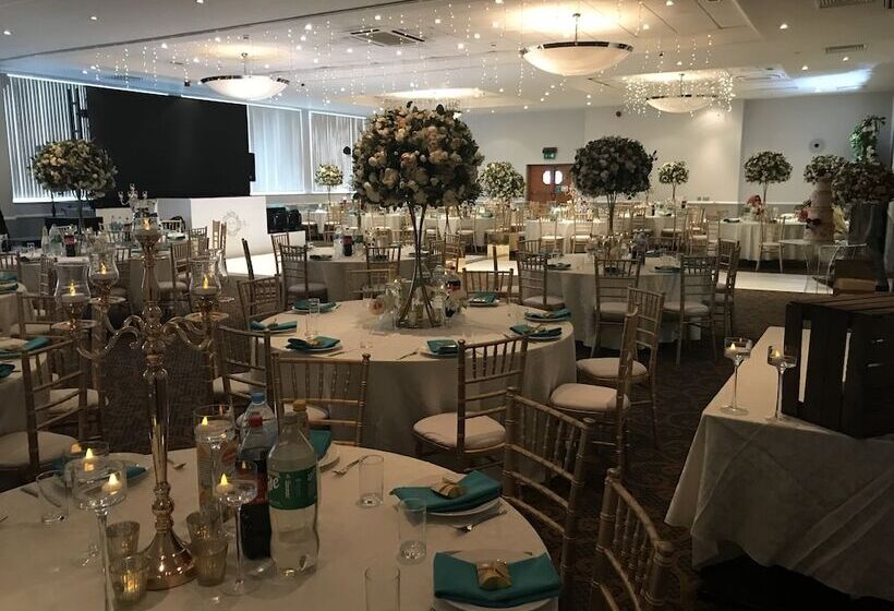 هتل Holiday Inn Doncaster A1  M Jct 36, An Ihg