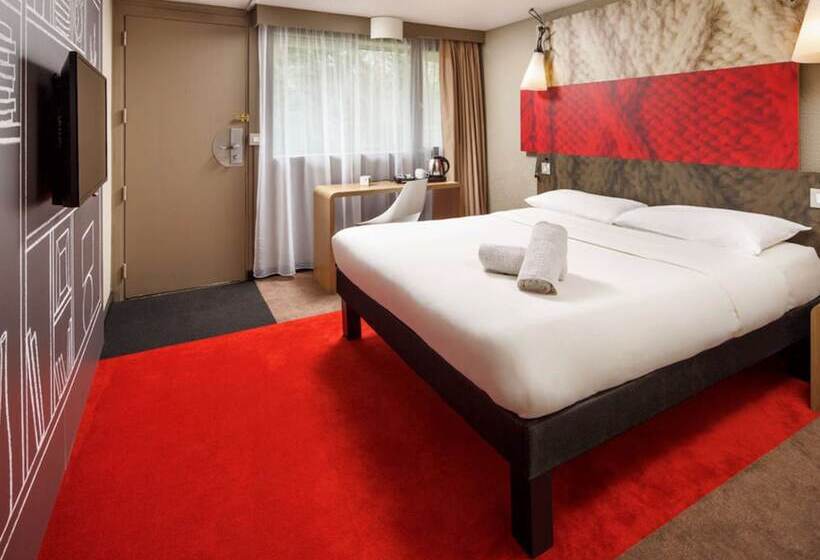 هتل Ibis Coventry South