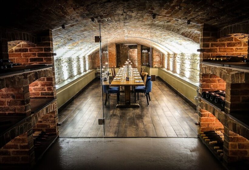 هتل Kings Head