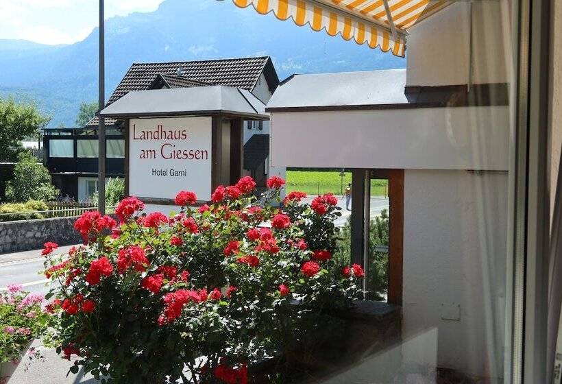 Giessen Hotel & Coffeehouse