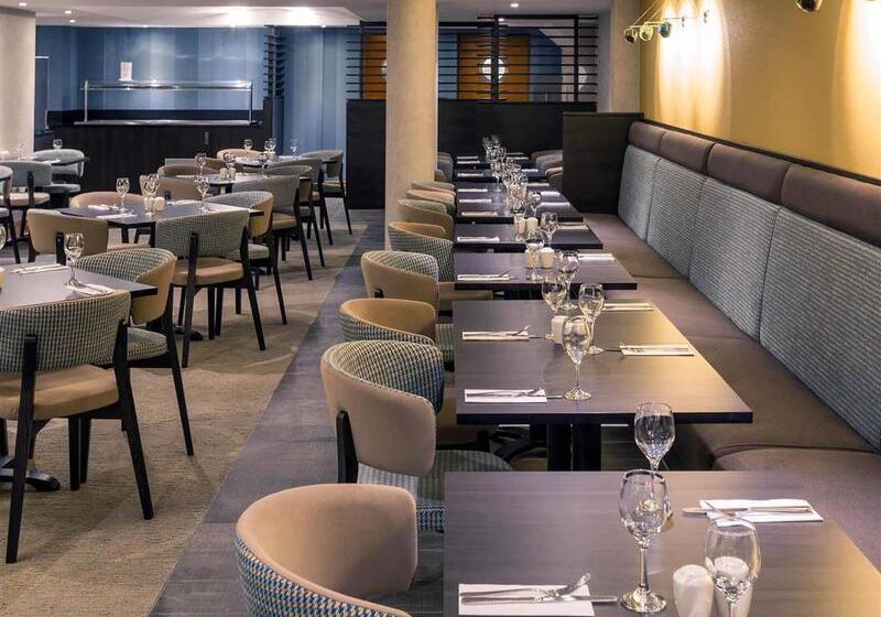 בית מלון כפרי Mercure London Heathrow