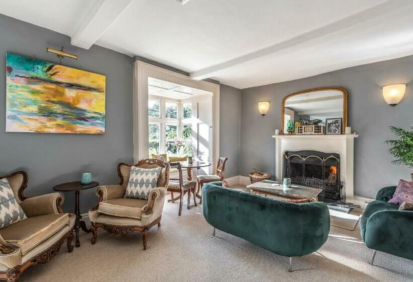 فندق Milebrook House