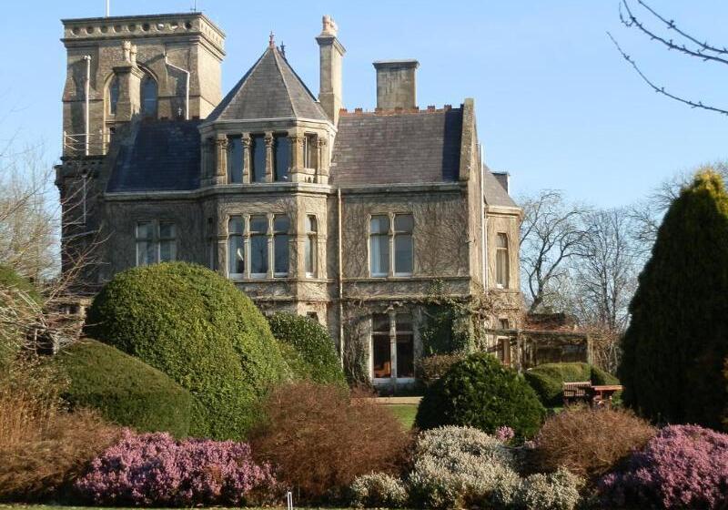 هتل The Rudloe Near Bath   Marco Pierre White
