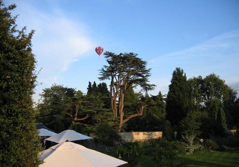 בית מלון כפרי The Bath Priory  A Relais & Chateaux