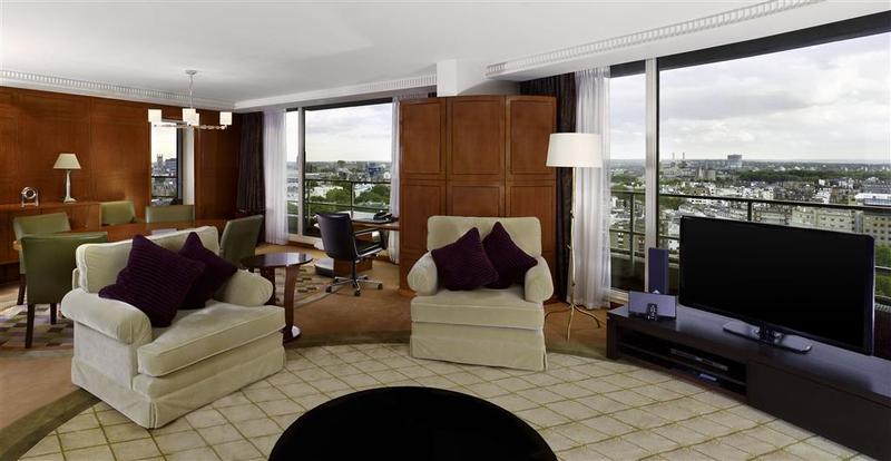 هتل The Park Tower Knightsbridge, A Luxury Collection , London