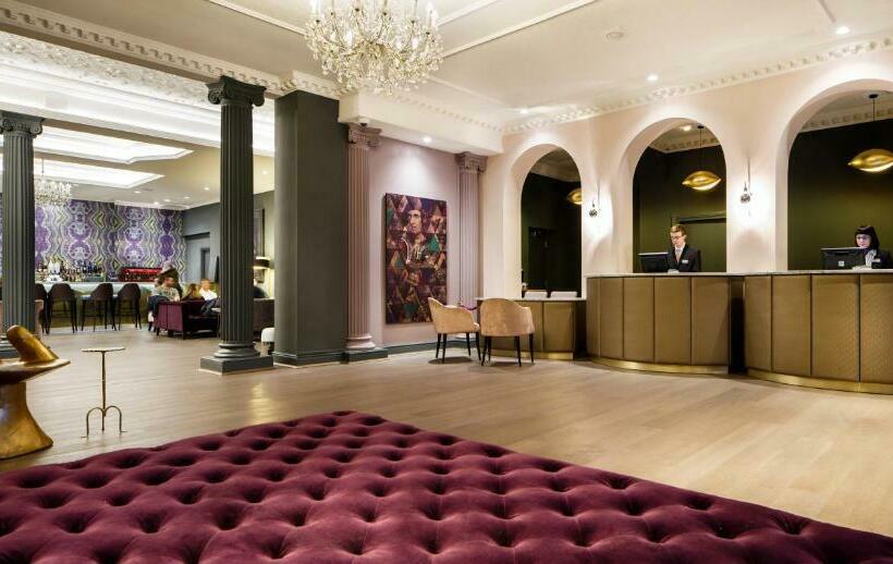 هتل Leicester The Grand