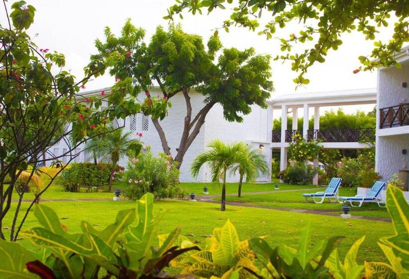Coyaba Beach Resort