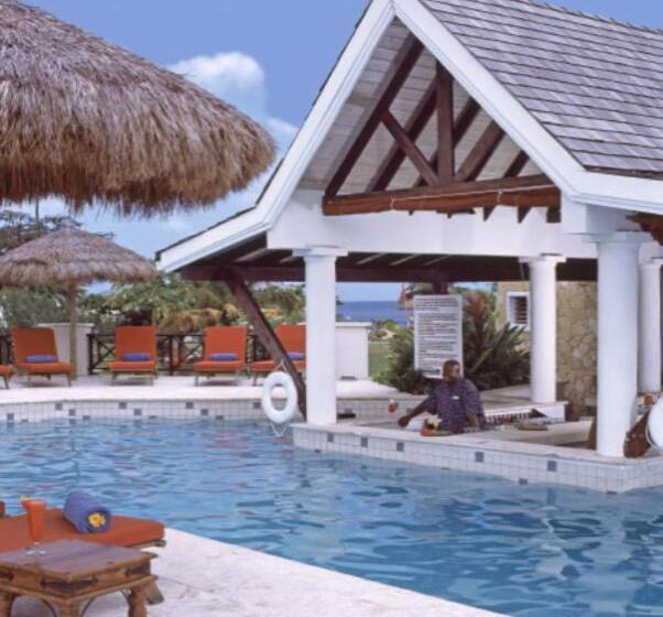 Coyaba Beach Resort