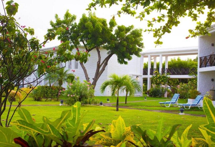 Coyaba Beach Resort