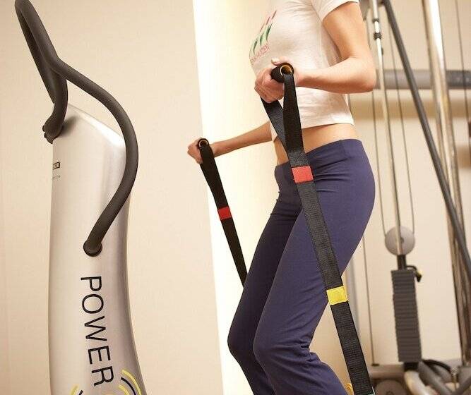 Alexander Beach Hotel & Spa