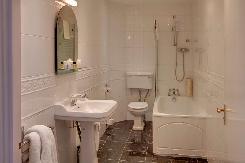 Отель Bestwood Lodge