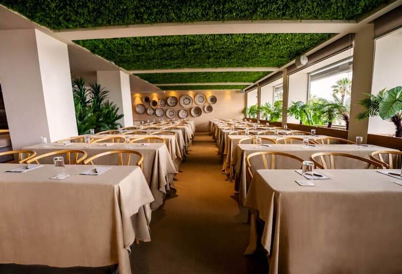 Coral Hotel Athens