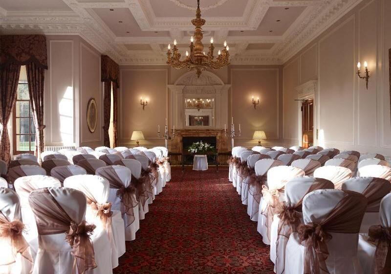 هتل Crathorne Hall