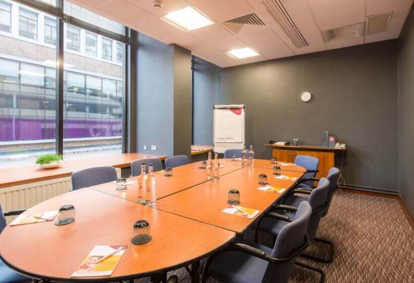 هتل Crowne Plaza Nottingham, An Ihg