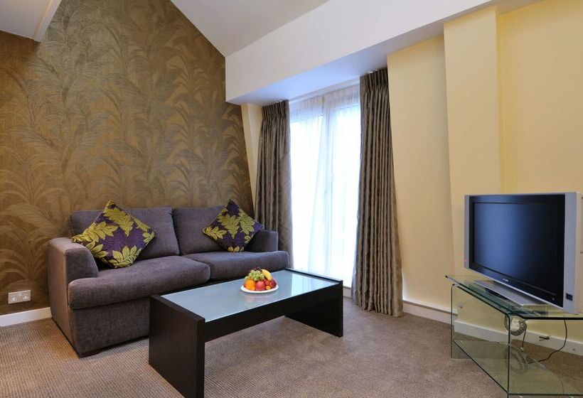 هتل Doubletree By Hilton  London  West End