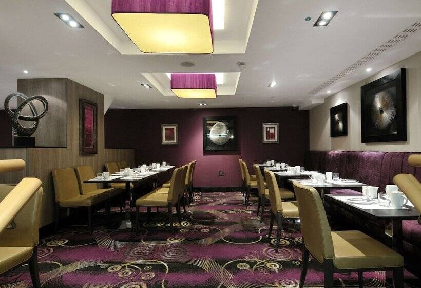 هتل Doubletree By Hilton  London  West End