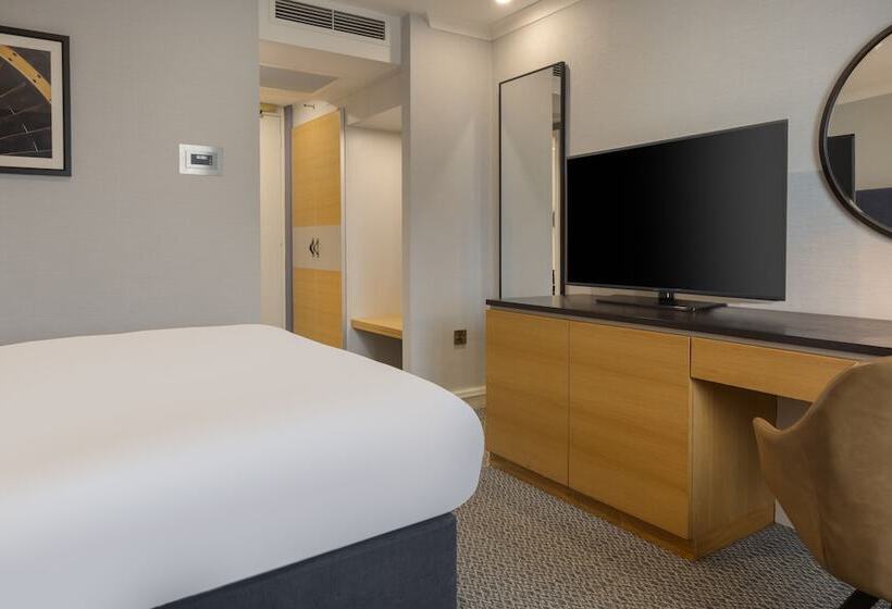 Hotel Doubletree By Hilton Manchester Airport