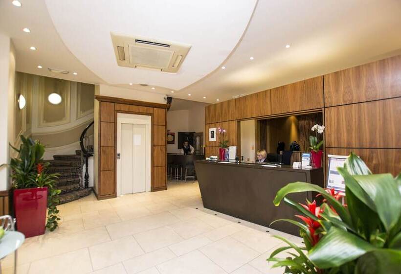 هتل Duke Of Leinster