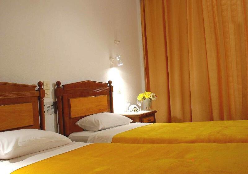 هتل Golden Sands