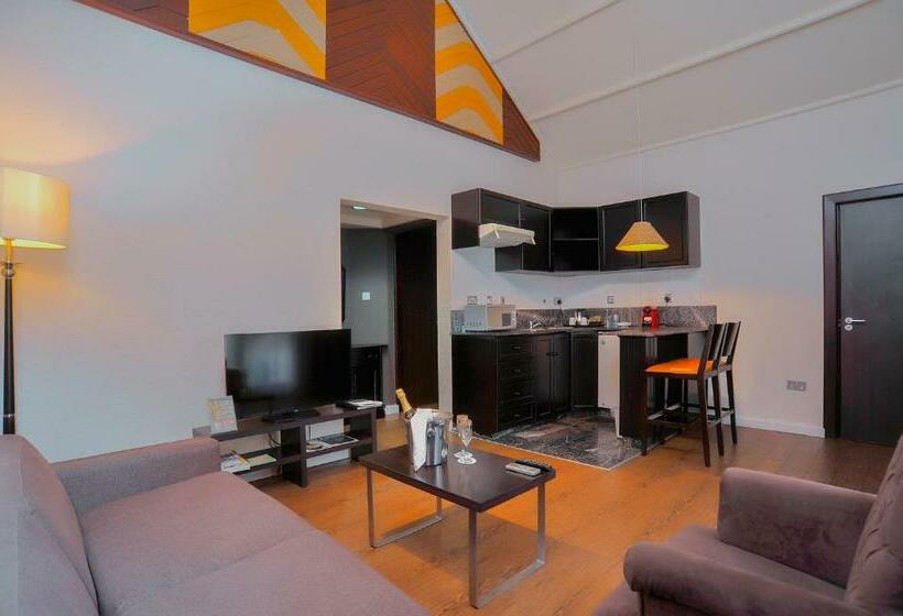 هتل Golden Tulip Accra