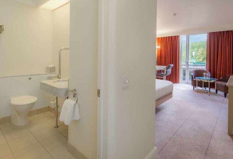 هتل Hilton Leicester