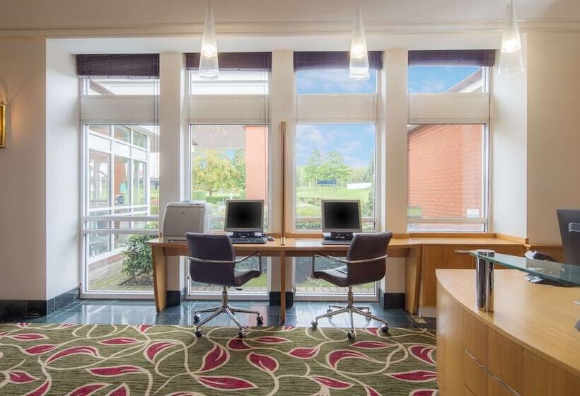 هتل Hilton Leicester