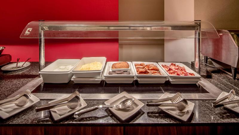 هتل Hilton Leicester