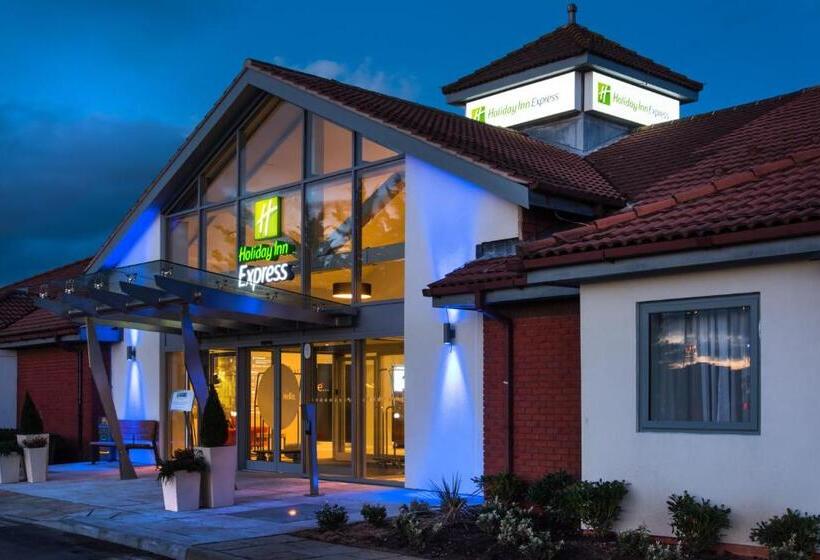 هتل Holiday Inn Express Portsmouth  North