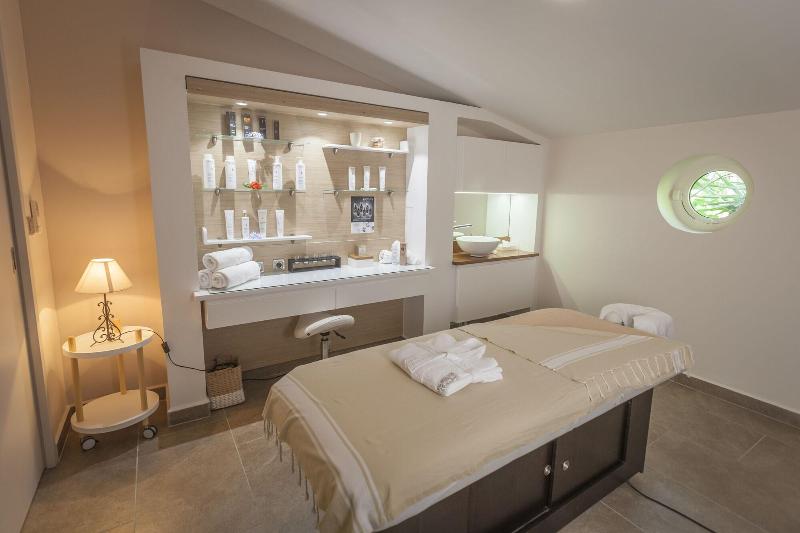 هتل Le Relais Du Moulin   Hôtel De Charme & Spa Adult Only