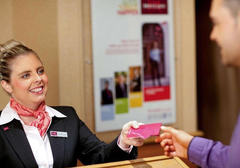 هتل Mercure York Fairfield Manor