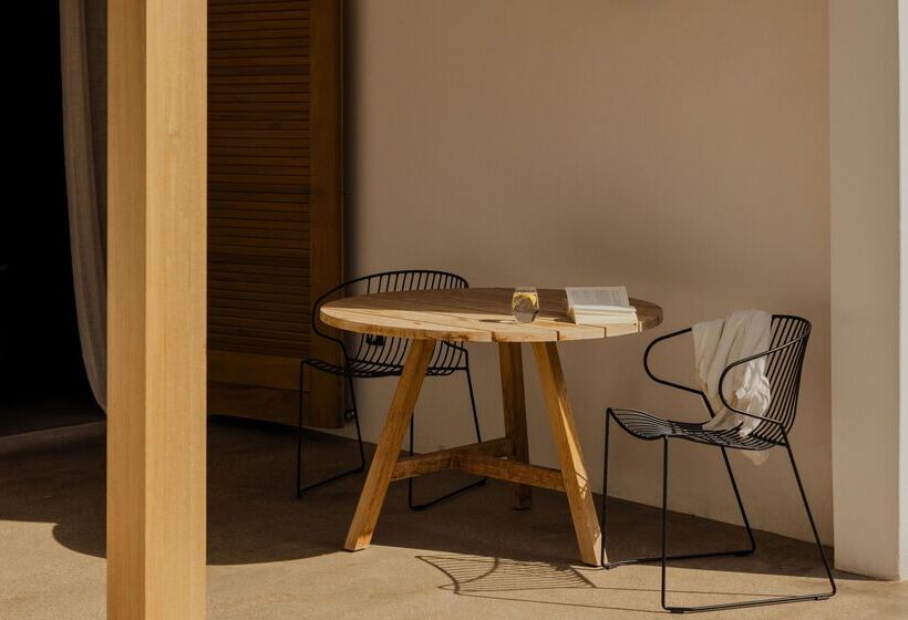Minos Beach Art Hotel, A Member Of Design Hotels