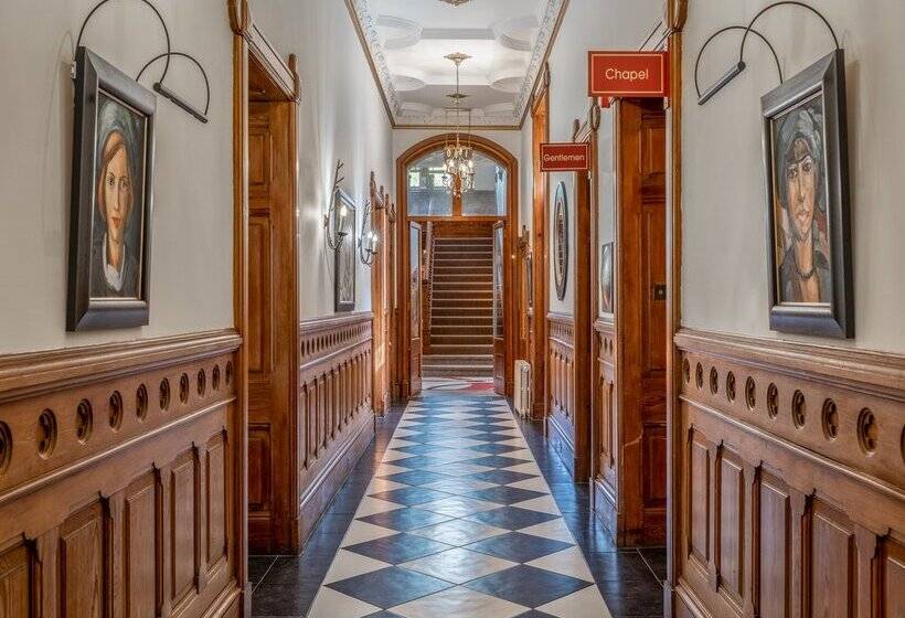 Отель Muthu Newton