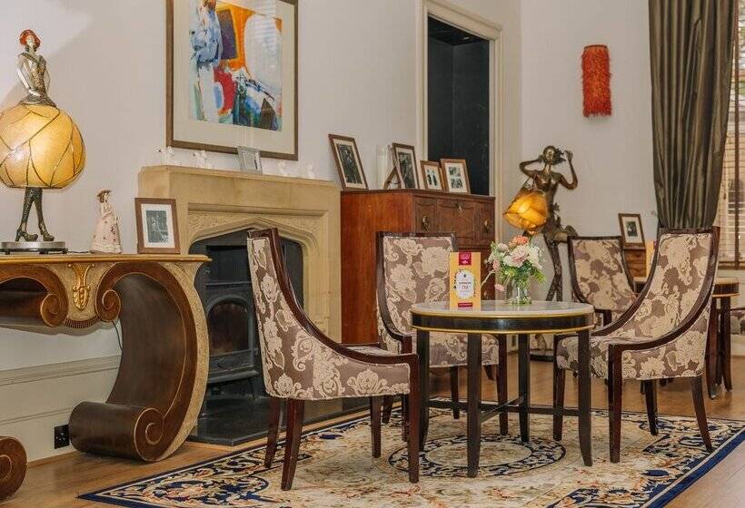 Отель Muthu Newton