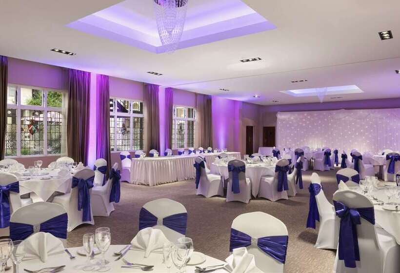 Hotelli Ramada By Wyndham Birmingham Solihull