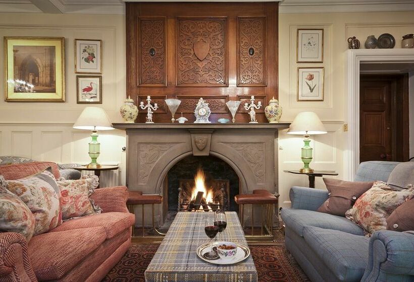 ホテル Sharrow Bay Country House