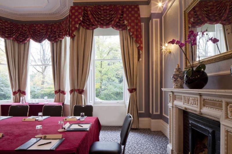 בית מלון כפרי Gem Strathmore