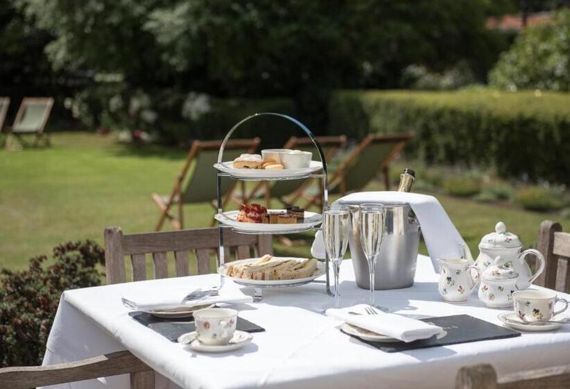 هتل The Eastbury & Spa